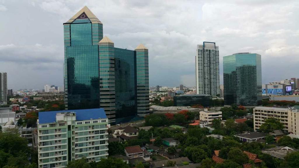 Hotel Poonchock Mansion Bangkok Exterior foto